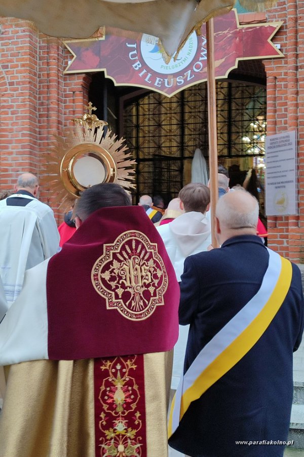 088 Procesja odpustowa.jpg